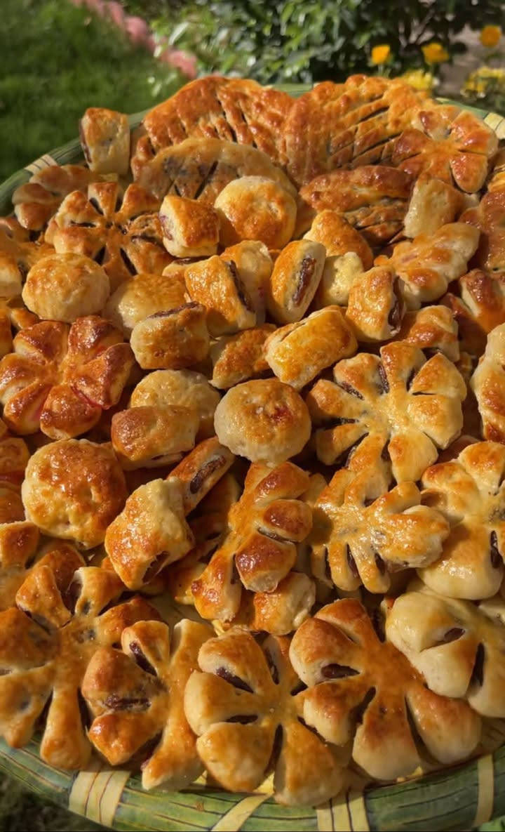 عرض  3 كيلو كليجه

ب15 الف

كيلوين. كليجه ب11 الف

عنوان ذي قار الشطره متوفر توصيل 
رقم الحجزواتساب ***********
