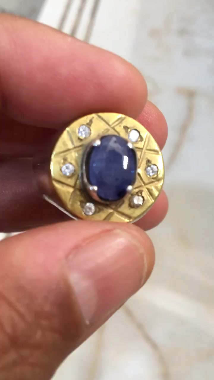 محبس زفير اصلي وصياغه فظه ثقيله


**إذا كنت صاحب هذا الإعلان وتريد حذفه لأي سبب، رجاءا أرسل رسالة إلى الدعم الفني**