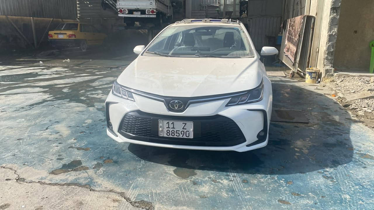 السلام عليكم كورلا هايبرد  ماشيه 25 سياره دوشمه عامه تخم تاير  سيبايه سياره جديده خير من الله كفاله من ضربه وصبغ سياره بس دعاميه بيها شخط بصيط  
السعر162 وبيها مجال بصيط مكاني مدينه الصدر الحبيبه 
رقم ( *********** ) سياره بسمي تحويل ثاني يوم
