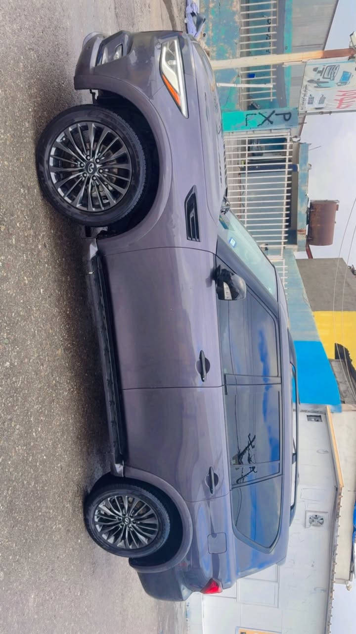 السلام عليكم اخوان
من رخصة الكروب المحترمين
انفنتي ٢٠٢٢ فول مواصفات qx80
واحد على واحد السياره جاهزه من كلشي
٥كامرات رادارات 
كشنات كهربائي 
سلايت فول الفول
سياره جديده وحلوه 
ضررها جاملغ واحد فقط بدون دواخل 
إرباك ستيرن وبردّه طاك 
وبيها مكان صغير بارد 
العنوان أربيل ***********
