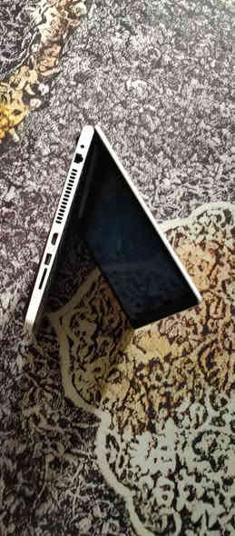 سلام عليكم لابتوب نوع DELL حجم 16 
هارد ssd120 رام 8 كرت شاشة ثنين 
انتل و amd فقط بطاريه اقل ربع ساعه يعني ظعيفه
معه شاحنه فقط سعر 200 
مكاني بغداد زعفرانية 
واتساب او اتصال *********** بغداد
