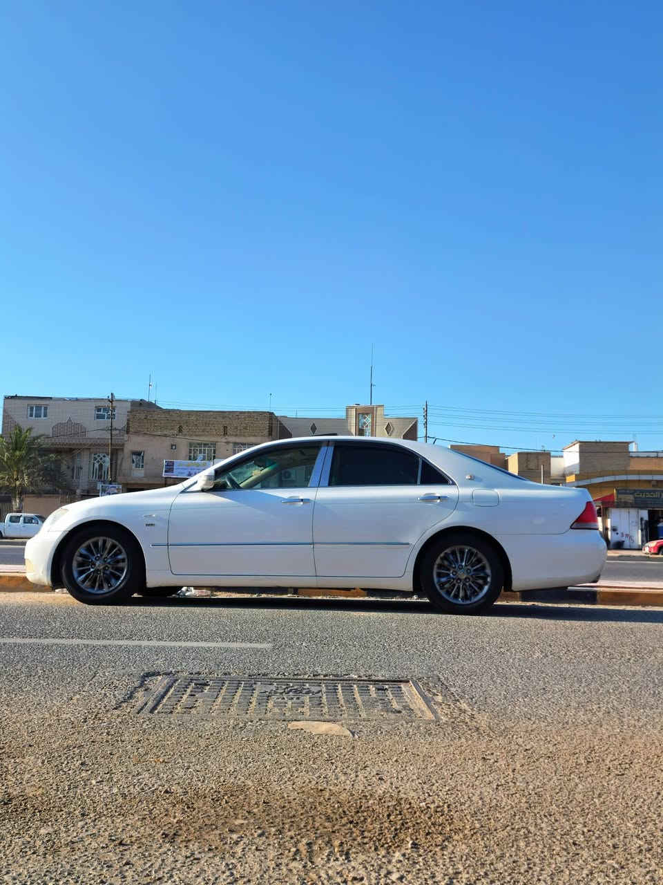 السلام عليكم شاهينه للبيع موديل 2004 شاصي 82 رقم كركوك مدفوع كمرك  وضريبه صاعده هزه  المواصفات 6 بصمات فتحه سقف 4 كشنات جلد مري شفط جام عن بعد يصعد وينزل ع الريمون  ثلاجه 3 قطع بردات لايت 5 قطع دوار  مانع انزلاق ارضيه جلد  كامره دواره تحويره الفوك امارات الجوه نجف كير ومكينه  جدد تبريد ثلج ثلاث قطع  مكفوله كص ونقل جثه السياره بسم شخص مو شركه يسوي وكاله عامه  خاصه بلمركبه يعني الك حق انته تداور السياره بدون ماتحتاج الراعي السياره مكفوله فقط الجاملغ الوره دحجه ستوته ونصبغ السعر 125 وبيها مجال مكاني النجف  للاستفسار ***********
