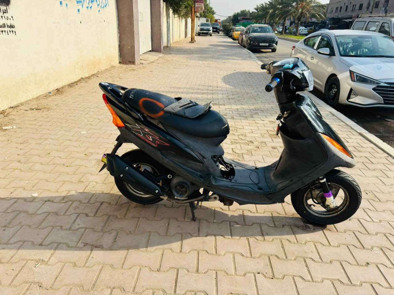 سلام عليكم دراجه ماكس عدله للبيع دراجه مكفوله كفاله عامه من كلشي صاله شهر من نزلتها من الرمبه مستعجل على بعيتها دراجه مزوده من يدات بريك ويدات سكليتر دبلات امامي خلفي رياضي مكينه تزويد خارجي قبق عنبار صالنه إف ام سعرها مليون بيها مجال قليل ***********
