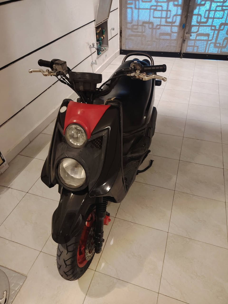 السلام عليكم
سكنس جبلي.
مديل 2013
رنبة ماشية32
يدات وفلنجة وتعلاكة رياضية
مكفولة من كلشي شراي يتصل ***********
