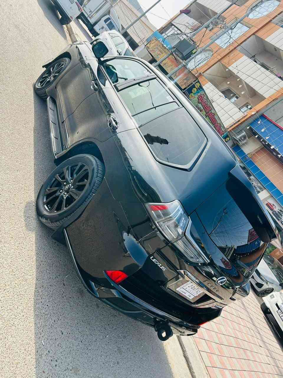 لكزز 2020 LX570.
كورو أصل.
على فئات  ماشية (80 الف) فقط (حقيقي).
كفالة عامة على حالة الشركه 
فول مواصفات معروفة مواصفاتهة.

رقم بغداد تحويل مباشر.
السعر (72,500) بيه مجال بصيط
للاستفسار اكثر الاتصال او مراسلة واتساب:-
*********** العنوان الفلوجه
