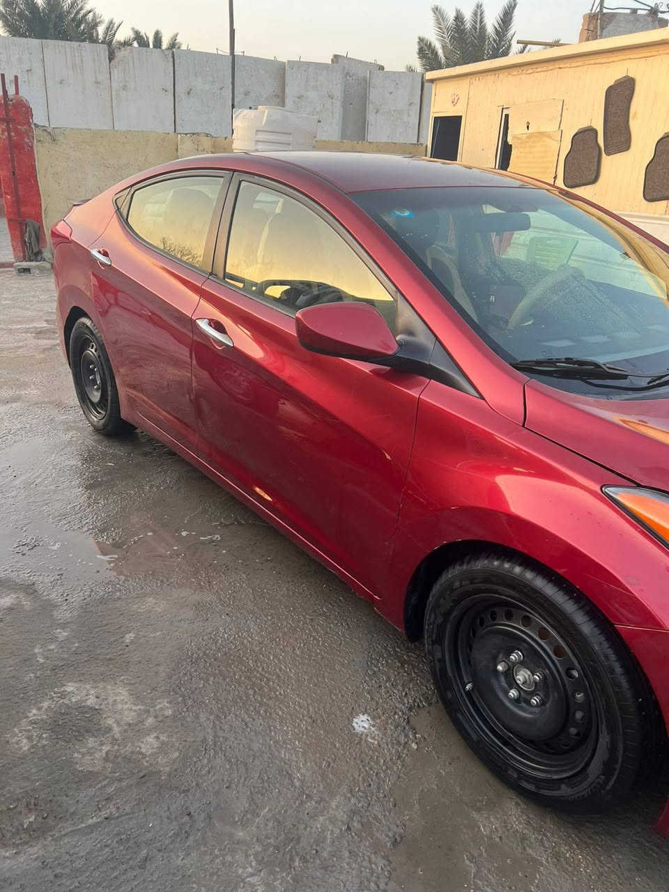 لنترا أمريكي 2013 . بغداد  داخل بيجي سياره ممتعوبه تخم تاير صدر جديد بيها جاملغ أمامي معمر وبنيد بي صبغ موجود سونار ها سعرها(105) بيها مجال (***********)(***********)
