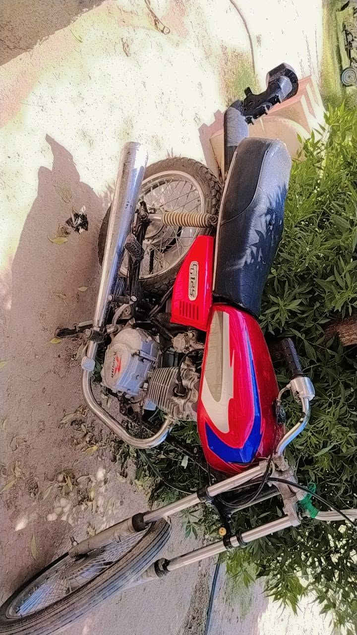 السلام عليكم دراجه ب 300 وبيها مجال بيع مستعجل هذا رقمي ***********

