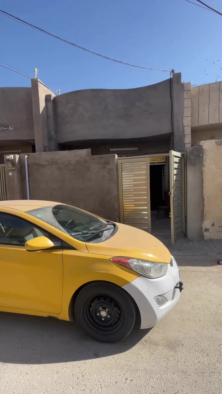 بيت للبيع مساحه ١٠٠م العنوان الكماليه بلمعوقيين گاع ابو رشاد تفاصيل اكثر الاتصال ويه صاحب البيت مستعجل علبيع هـ***********
