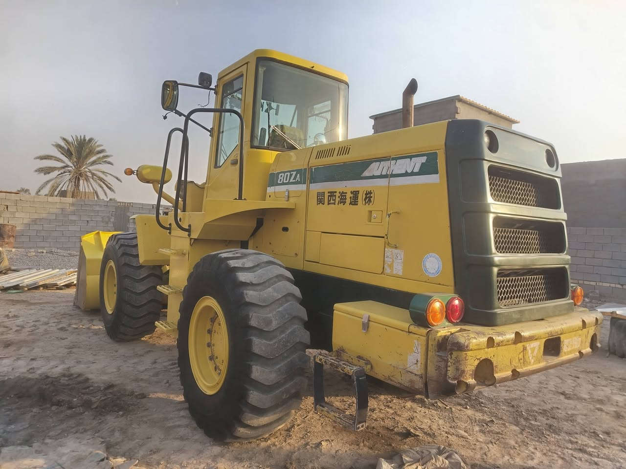 شفل كاوسكي للبيع حجم ٨٠ محرك نيسان وارد ياباني ليبر دهن رقم انكليزي للاستفسار الاتصال ***********
