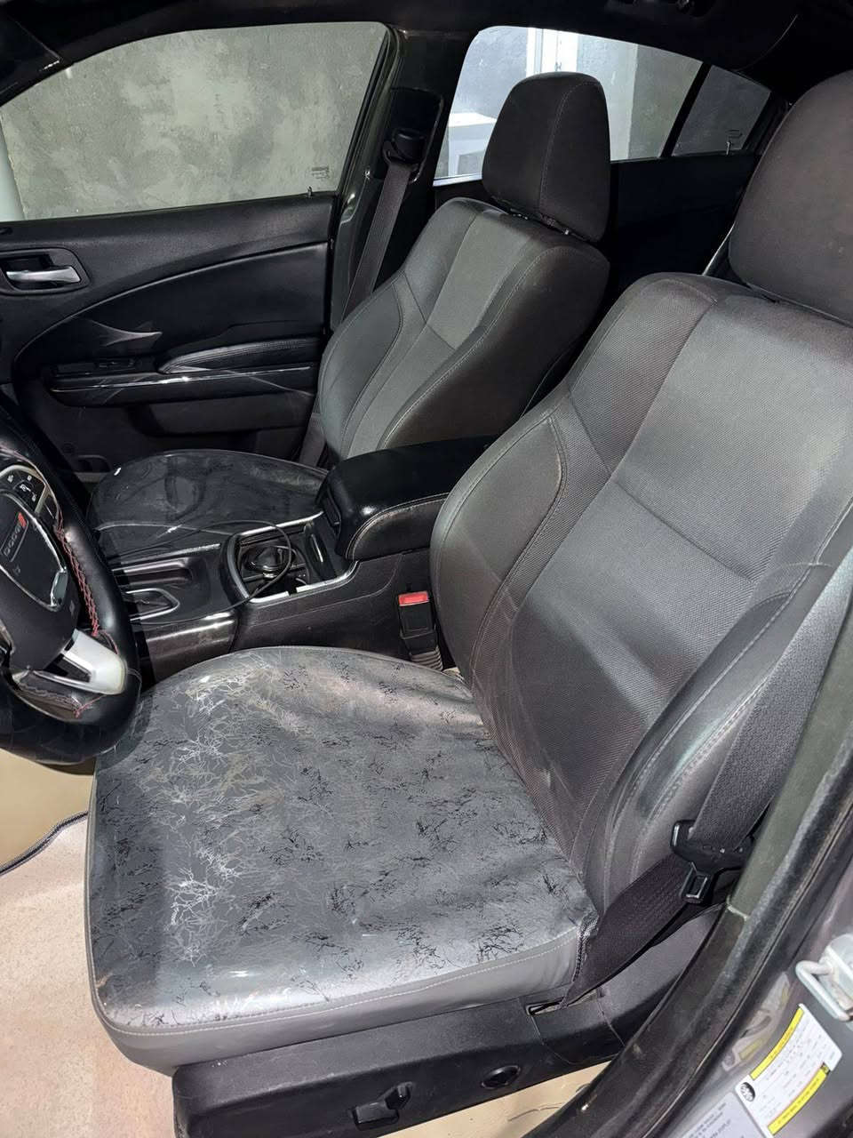 سلام عليكم اخوان
چارجر اصل 2016 معلا2017 سلڤر صدر الحمام جاهزه حداده تخم تاير كير محرك تدفئه تبريد كامله مكمله حلوه وجاهزه ربع ما تذب عليها مكان السياره ميسان
ترهم مراوس حسب الاتفاق بچارجر از اوباما حصرا
السعر 150
للاستفسار: ‏‪***********‬‏
