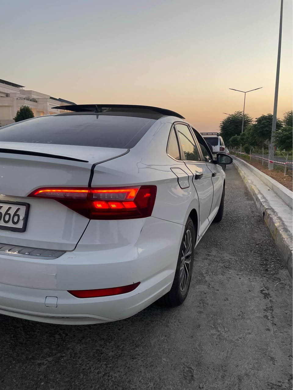 جیتە ٢٠١٩ فول مواسەفات بەس گێچ ئەلیکترۆنی نیە
چوار پارچەی هەیە بۆنید و چاملغی سایەق و دەرگای سایەق و دەرگای دوای سایەق یەک بست ناوی گرتوە رەقەم و سەنەوی تازەیە سەیارەکە لە هەولێرە ٩ وەرەقە غرامەی لەسەرە دوای مەعمەلە دەدرێتەوە کریار أربيل, العراق


**إذا كنت صاحب هذا الإعلان وتريد حذفه لأي سبب، رجاءا أرسل رسالة إلى الدعم الفني**