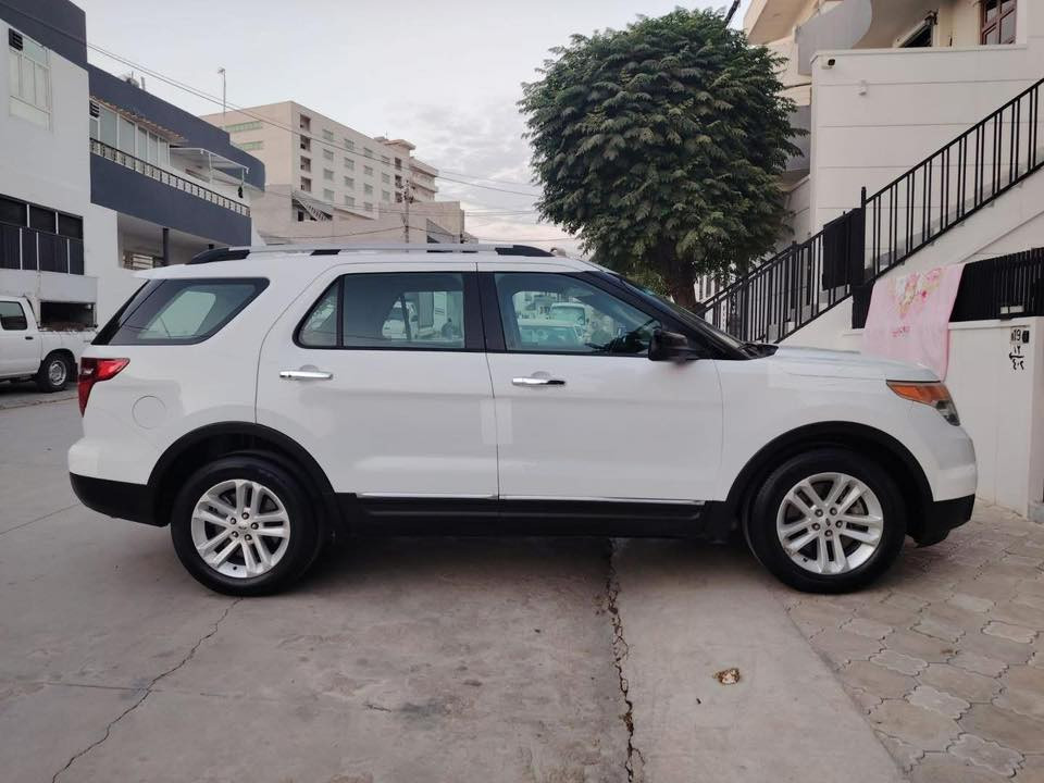 .                               بِسْمِ اللهِ الرَّحْمَنِ الرَّحِيْم
فۆرد ئێکسپلورا : مۆدێل 2014

سپی شەریکەی نیڤایە یەک دەستە لە شەریکەوە 79 هەزار ڕۆیشتووە بەفری بۆیاغی نیە دەعامی بۆ دەعامی بەشەرت ڕسمی سۆنەرەکەی دانراوە مواسەفات ، گێڕ ئۆتۆماتیک ، تەبرید مەرکەزی ، سێ ڕیز کوشن ، تەحدید سورعە ، دژە خلیسک ، زینۆن ، نمونەیە لە جوانی 250 مەسرەف و یەک وەرەقە بشکێنە گێڕ و مەکینە و تەبرید و بەناوکردن و غرامە هەمووی بە شەرت 

☎️ ***********
