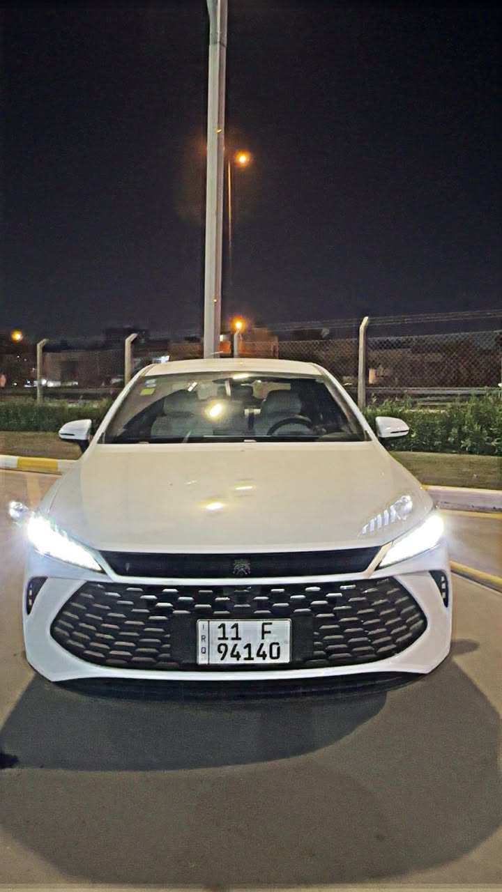 السلام عليكم من رخصه الادمن 
byd/جن بلاص /2025
ماشيه 4000
معروفه موصفات الجن بلاص والكل يعرفه ما يحتاج اثكر  شي 
السياره بعده بوضع الوكال 
السعر ١٢٩ ورقه 
مكان سياره بغداد 
الاستفسار 

‭٠٧٨٧ ٥٨٦ ٠٩٠٣‬
