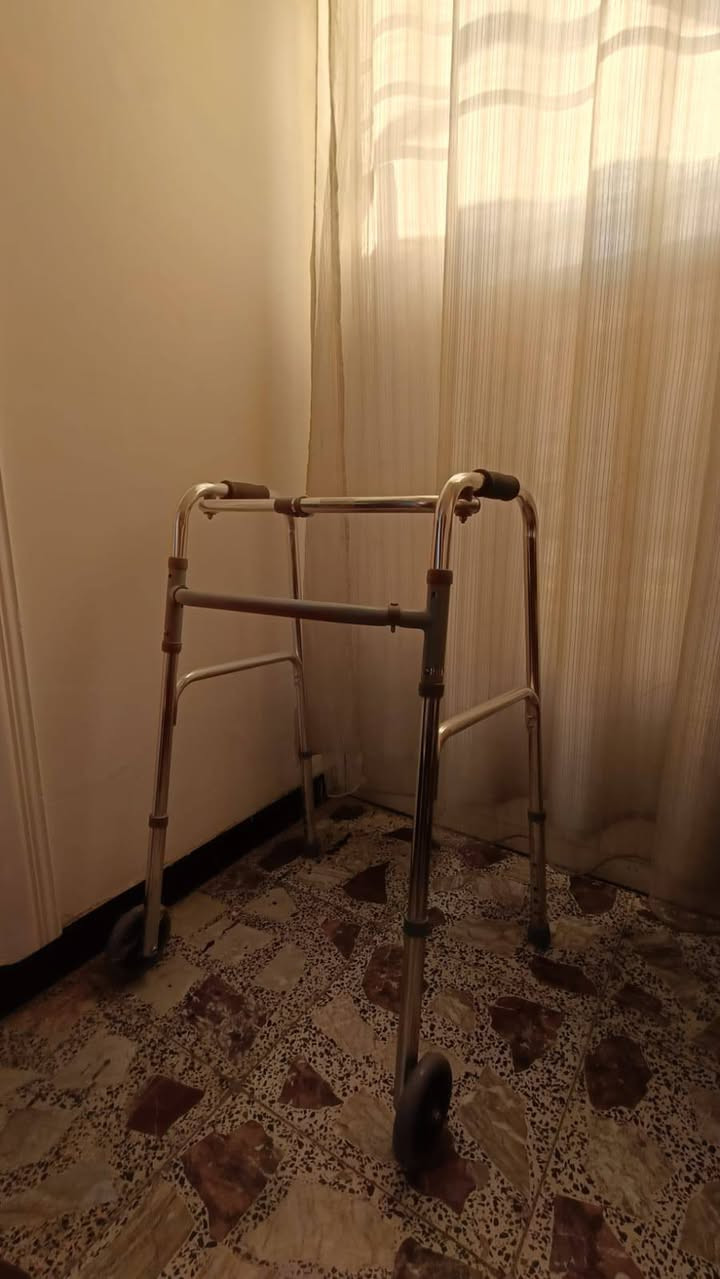 سلام عليكم عندي عكازه رباعيه ما مستعمله ولا مره  جديده ب ٤٠ الف


**إذا كنت صاحب هذا الإعلان وتريد حذفه لأي سبب، رجاءا أرسل رسالة إلى الدعم الفني**