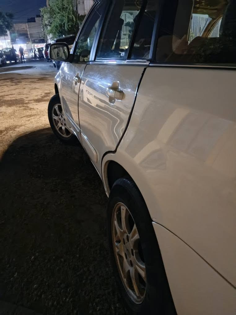شیری تیگۆ ٢٠١٤ سەیارەکە گێر سیمی مرغوبە ناو زەرد گێر مەکینە بە شەرت سەیارەکە داوای ٦٥ وەرقەو موعامەلەی دەکەین ٠٧٥٠ ٤٥٣ ٩١ ٣٧ أربيل, العراق
