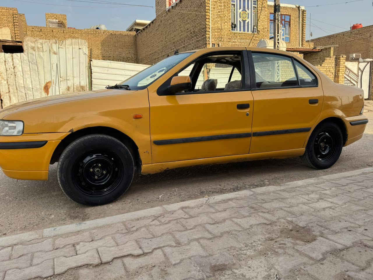 سلام عليكم سيارة سمند للبيع موديل 2011 مصفره هيئه غرامات 27 وبيه مجال قليل ‏‪***********‬‏
