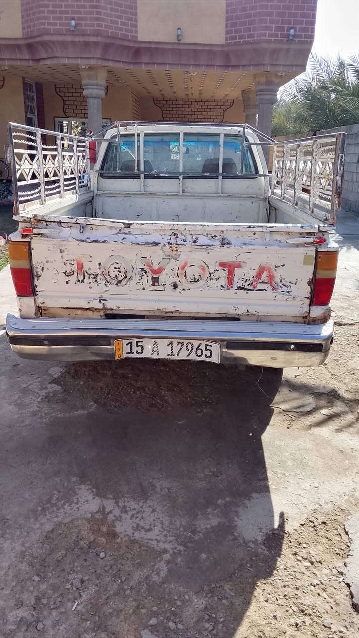 سلام عليكم بيكم تيوتا1988 للبيع رقم انبار انكليزي تايرات نص عمر كير محرك وشاصي مكفول كير4نمر السعر 32 وبيها مجال  رقم الموبايل ***********
