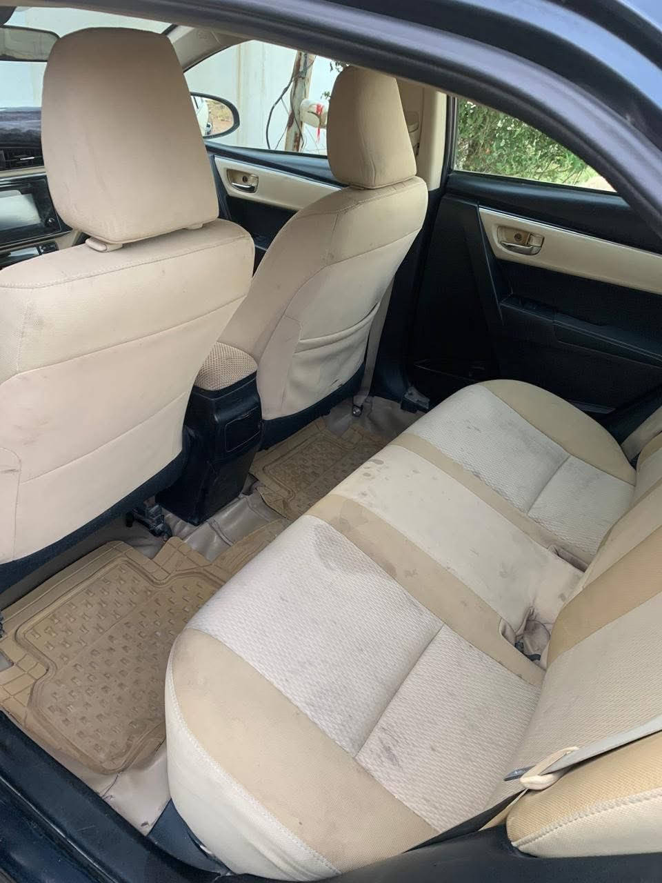 كورلا موديل ٢٠١٧ مواصفات LE  السعر ١٢٠ وبيها مجال  للأستفسار  ***********
