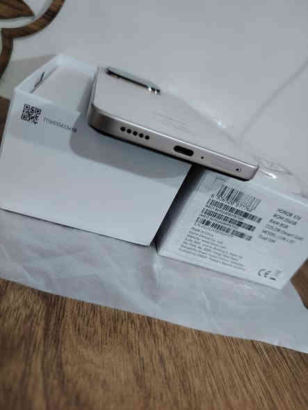 هونر X7d جهاز جديد
احدث اصدار من شركة هونر مواصفات عالية  
ذاكرة 256 ،، عشوائية 8 ،، بطارية 6500
السعر 190 العنوان المشراك
0782 828 7291 📞
