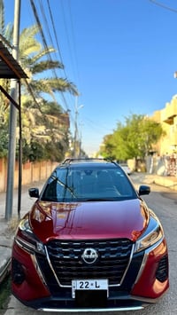 نيسان كيكس • وارد امريكي • احمر واسود