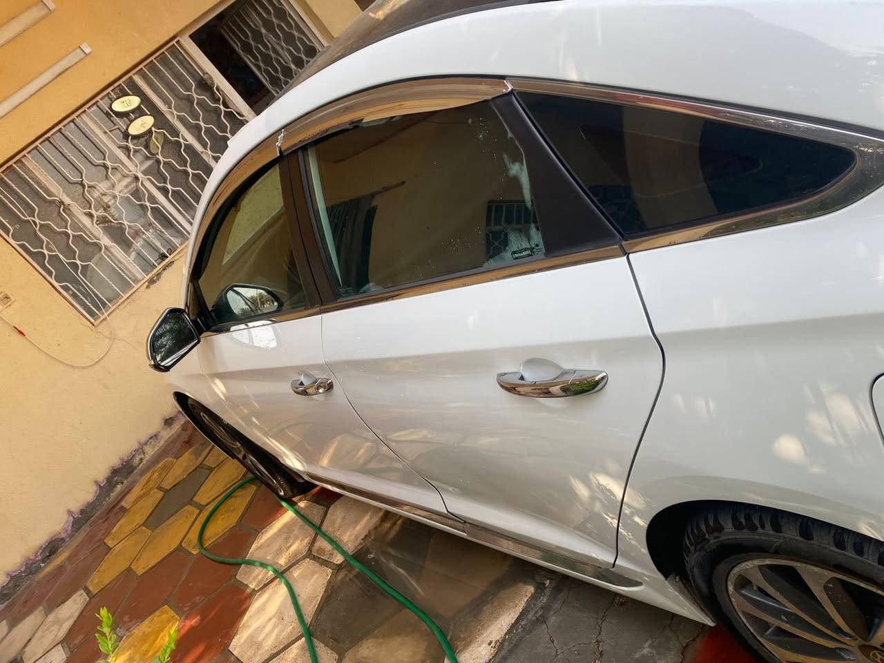 سوناتا موديل2016 وارد أمريكي 🇺🇸 
رقم أربيل المالك بابل 
السياره مكانهه بالحله 
السعر المطلوب 115 
السونار موجود بالسياره 
للاستفسار والتواصل على الواتساب 
***********
***********
