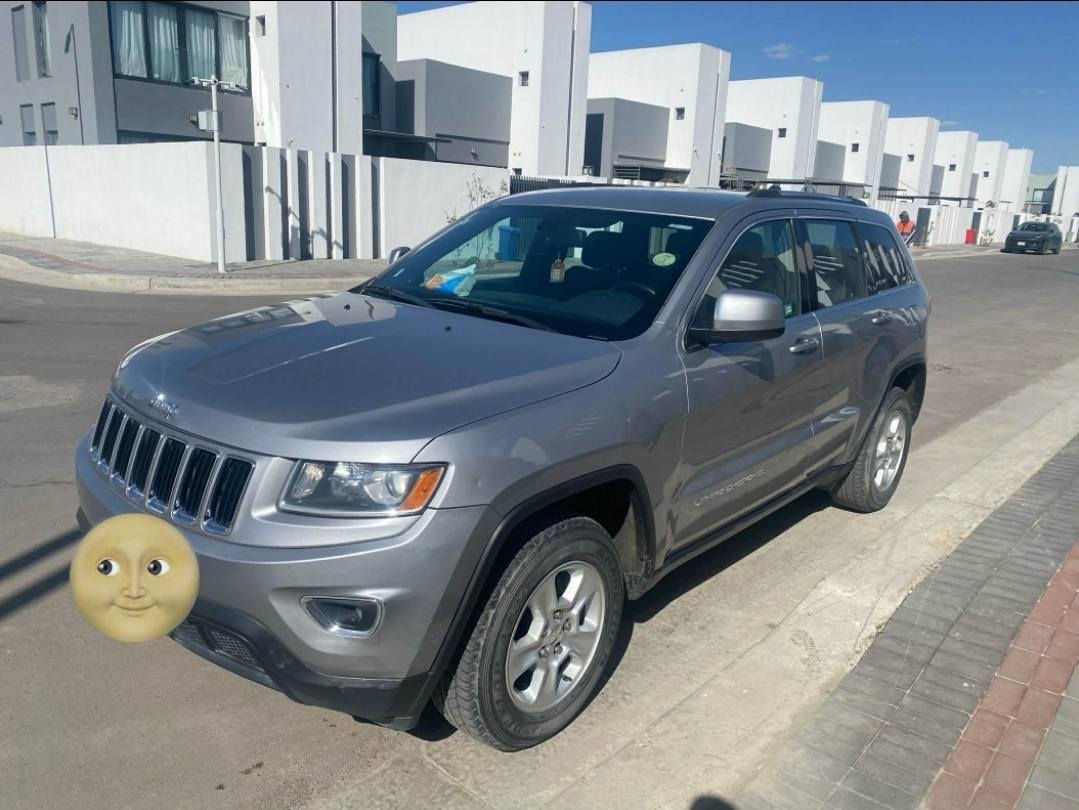 سلام عليكم
جيب لاريدو ٢٠١٦
ماشيه ١٣٥ 
طابه كلين هنا بيه طخات بسيطه موجوده صوره عل خاص
السعر ١٩٣ ورقه 
للاستفسار مراسله خاص او الاتصال 
***********
.
