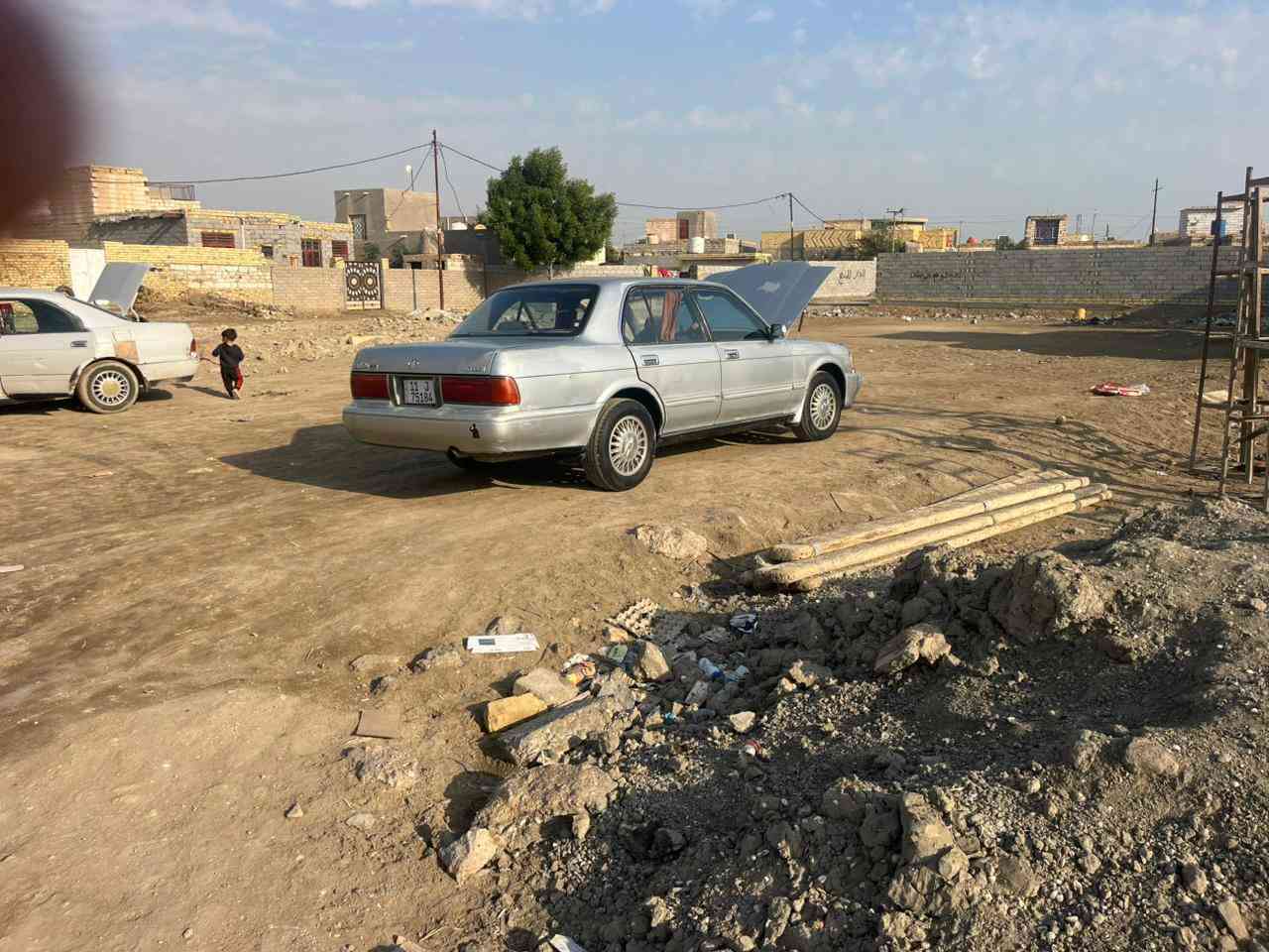 ارنب للبيع مكفولة من الصبغ والضربة والاصوليات صبغها بلادي كير ومحرك مكفولات السعر 77 وبيها مجال 
الرقم ***********
غير متواجد على الفيس .
