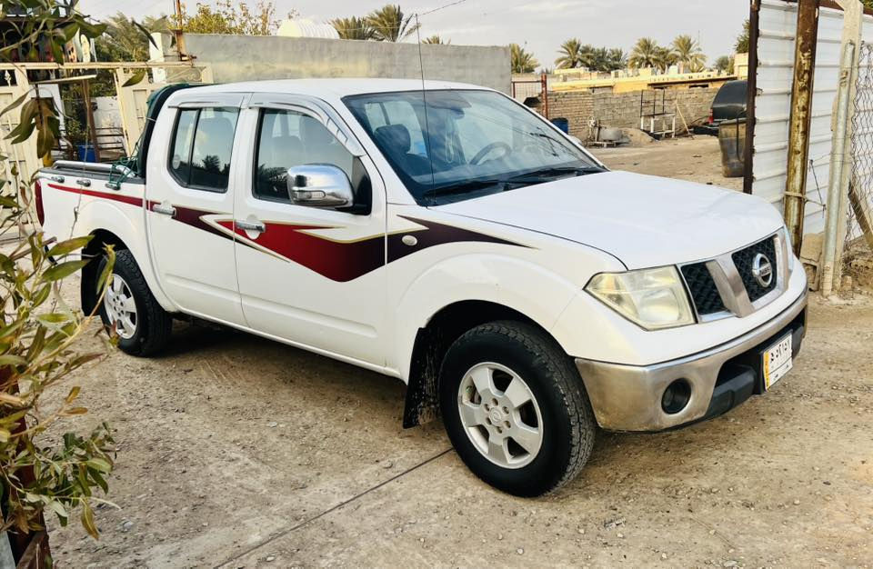 السلام عليكم
نيفاره 2009

محرك بلادي لأصرف ولا بخار 

كير عادي

منضومة تبريد كلها جديده

تخم تاير جديد

باتري جديد

كشنات و ارضيه مدوشمة

سياره كامله 

رقم بغداد بسمي

سنويه مجدده 2029
السعر 90 
***********
