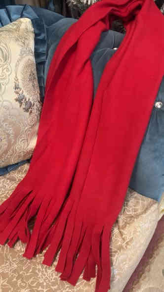 متوفر سكارفات احمر وماروني بيع مباشر بدون حجز الدرزن ب84 الف واتساب***********
