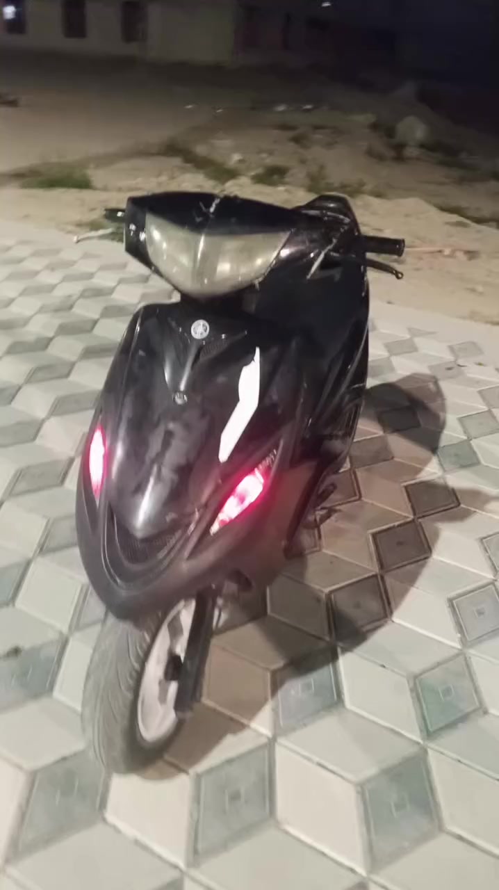 السلام عليكم درجة ماكس 140درجة كاملة كهربائيّات كل شغال دراجة ماناقصهة اي شي دراجة  مكينة مامفتوحة دراجة شغال هندر سلف  مكان ديالى بعقوبة التحرير ***********سعر  375بيهة مجال قليل
