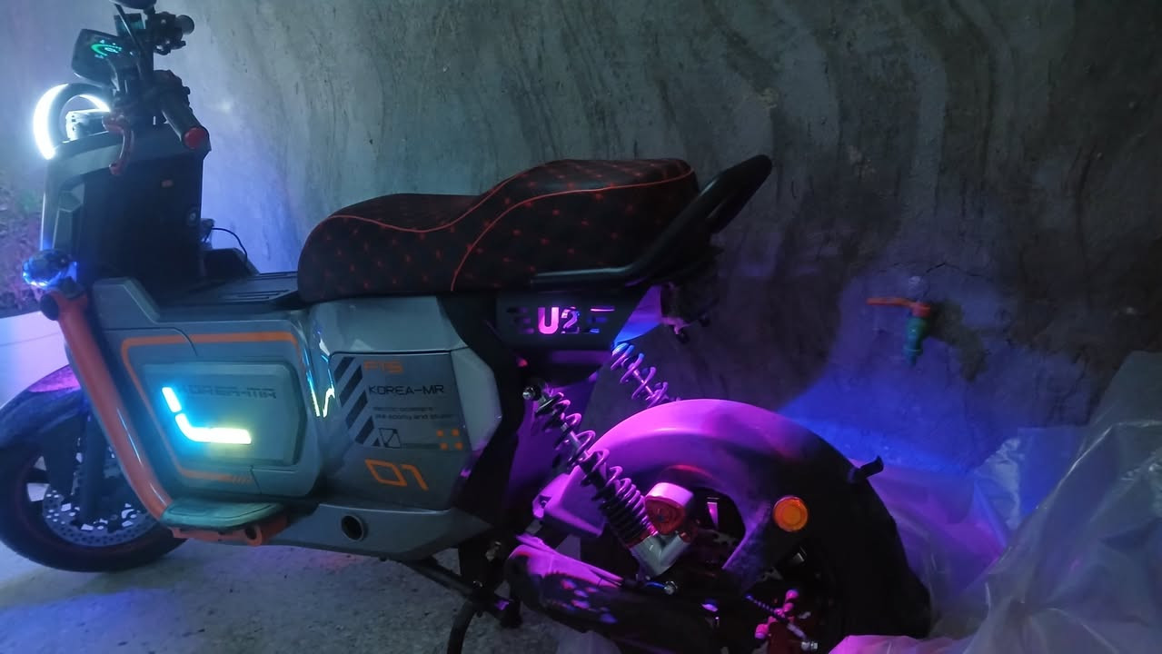 ابيع دراجه شحن بطاريه لثيوم عنوان حسينيه قرب شارع ابو سمير *********** وتساب فقط سعر ٨٥٠ دراجه نضافه ١٠٠%
