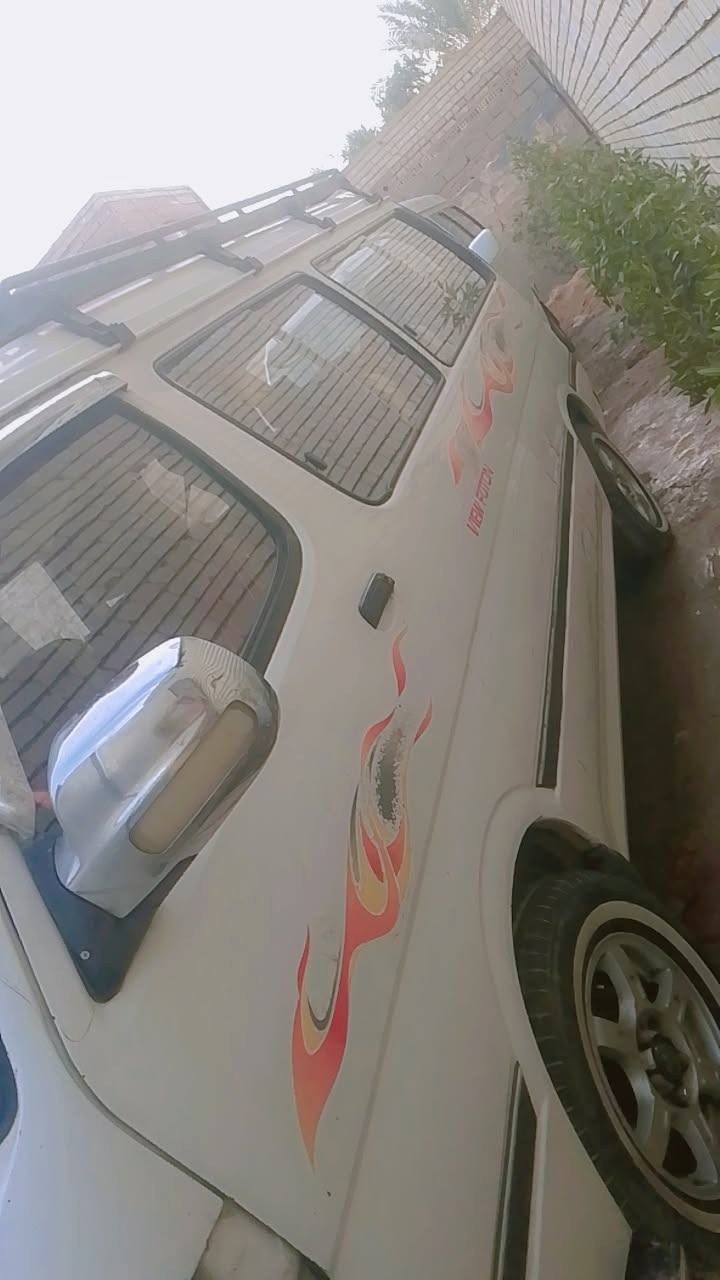 اسلام وعليكم
مكلف بلنشر 
فتون 2011 نضيفه وحلوه وترايه حلو مكينه حلوه كيره حلقومه اكسل حلو  تخم تاير جواه سياره حلوه ومتعوب عليه بيه ضربه بطويله قبل يومين اجاني ابو تكتك ومقصر ويا الصفحه 
وياله نجمه شاشه وسستم سماعات داخله قبل شهر طالعه من الدوشمه بيه خياسات بصيطه  سياره حيل حلوه وب عافيه ع ياخذه 

سياره مصفره هيئه ومرور نكليزي وتحويل يريد 

مكان السياره البياع 

رقم راعيه ‏‪***********‬‏ 
عارضه ب75 وبيه مجال
