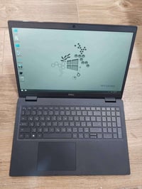 Dell 3520 • i5 الجيل ١١ • شاشة ١٥٫٦