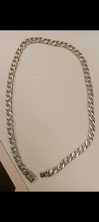 متاح • وزن ١٥٩ • اكسسوار شخصي