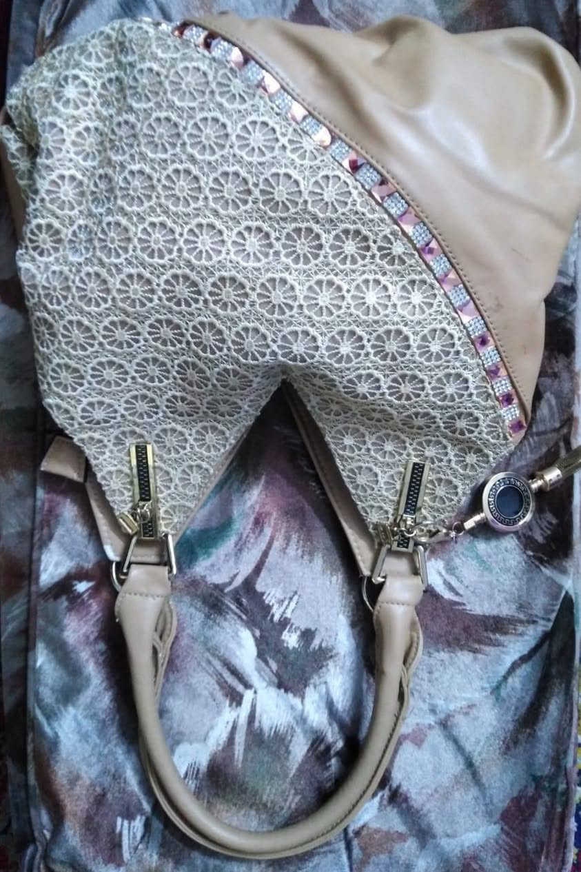 انطي سعرك وخذهم


**إذا كنت صاحب هذا الإعلان وتريد حذفه لأي سبب، رجاءا أرسل رسالة إلى الدعم الفني**