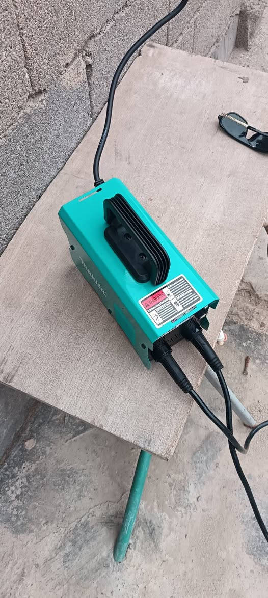 السلام عليكم ماكنة لحام صغيره للاعمال المنزليه نوع ماكيتا جديد غير مستخدم السعر 30 الف البصرة القبلة.


**إذا كنت صاحب هذا الإعلان وتريد حذفه لأي سبب، رجاءا أرسل رسالة إلى الدعم الفني**