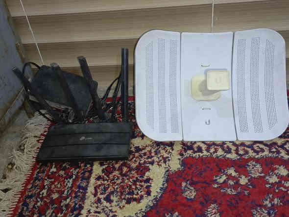 السلام عليكم نانو وراوتر شغال كامل وياه يوأسبي ب80وبي @إشارة مجال قليل هاذه رقمي ***********
