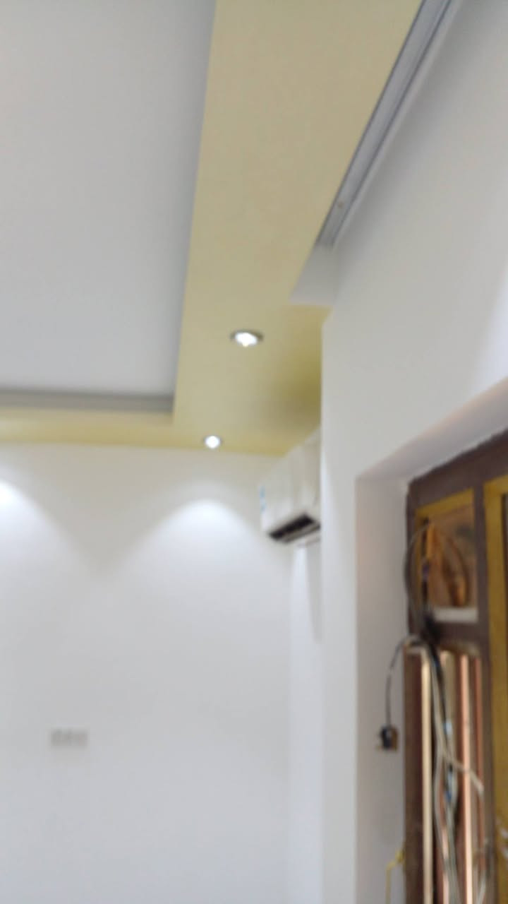 سلام عليكم شغلي واجهيات خارجيه لبيوت وشغلي ديكورات داخل البيوت وصبغ جميع انواع الصبغ رقمي *********** عمل في جميع مناطق بغداد
