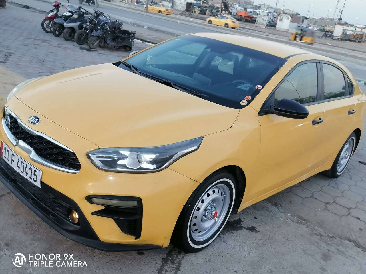 سلام عليكم
السعر 118 اوبيه مجال بسيط
فورتي 19 أمريكي حادثه موظح بلصور  شرط سونر
محرك ٢٠٠ دوش خير من الله نعومه فول كير المرغوب اي تي المرغوب
صدر امامي خلفي جديد جاهزه للشغل طسته ناعمه فول نعومه
حجر البيئه موجود ماشايله
تبريد ثلج تايرات جدد تخم باتري جديد
امدوشمه ارضيه اوكشنات درجه اولى داخله جديد حته الصندوق امدوشم لايلون
ماشية السيارة 82
مكان السياره بغداد حي اور قرب جامع الفردوس *********** 
رقمه بغداد مشروع وطني امصفره هيئة السنويه 27 تحويل موباشر
مواصفات حلوه بل عافيه على الياخذه جاهزه
