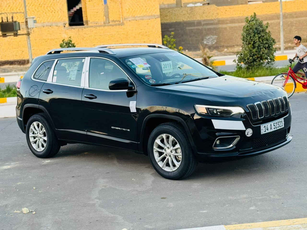 السلام عليكم
جيب بزون موديل 2019 رقم بصره دولي بسمنه السياره وارد امريكي ضررها جاملق وبنيد بدون ضرر داخلي وبيها باب صبق
السياره كير مكينه حداده على وضع الشريكه اي نقص مابيها وشرط احلا من صور
ماشيه 75
مكينه ما مفتوحه
العنوان البصره
السعر 120
رقم ***********
رقم *********** البصرة, العراق
