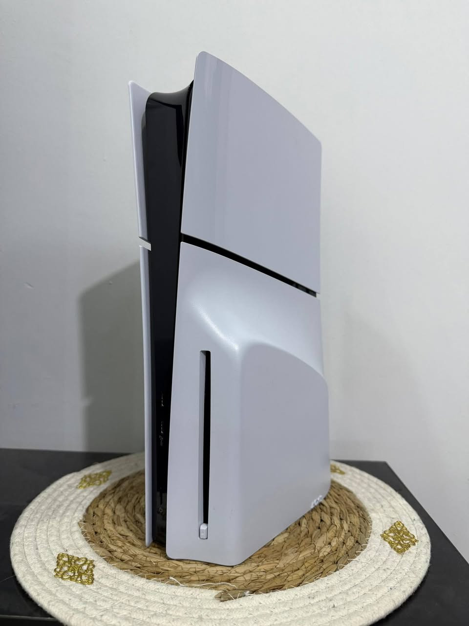 السلام عليكم للبيع ps5 اخو الجديد سلم استعمال لكش قليل المكان بغداد سبع ابكار السعر 700 الف وبي مجال بسيط للشراي للتواصل الرقم ***********
