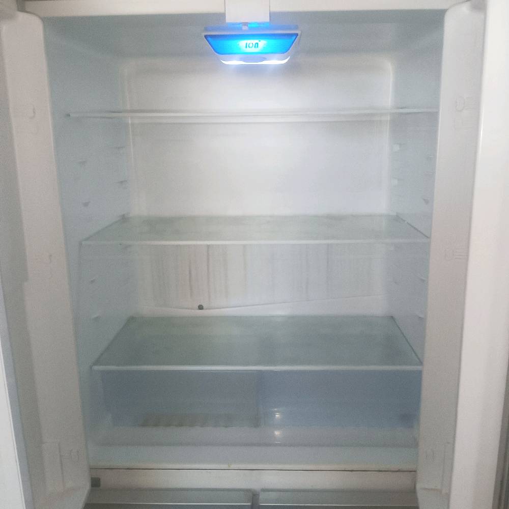 ثلاجة تجميد فول نضيفة للبيع او مراوس بسبلت اومبردة ام الدكت