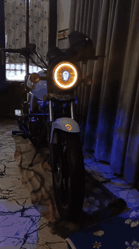 دايوان 23 أصولي مكفول عام 
السعر مليونين و 50 وبيها مجال قليل 
مكانها طوريج ***********
