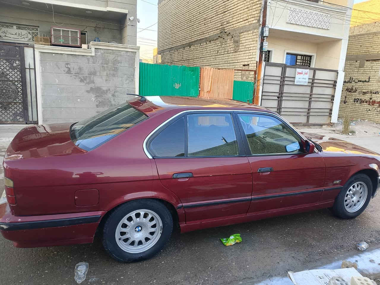 السلام عليكم. بي ام   525اصل وفصل موديل 1991  موصفات السياره فتحه دعاميات امريكي مكينه مسكر عدل كير اوتو شاشه داخل مخمل داخل نضيف كلش وسياره جاهزه انكر وطلع وين ميعجبك وبسمي رقم سليمانيه نكليزي تحول ثاني يوم سنويه ال٢٩ هزه جديده سياره اصفاح حلوه كلش وكاعده. رقمي صاحب السياره ***********  سعرها ٥٣ وبيها شي بسيط  مكاني بغداد شعب
