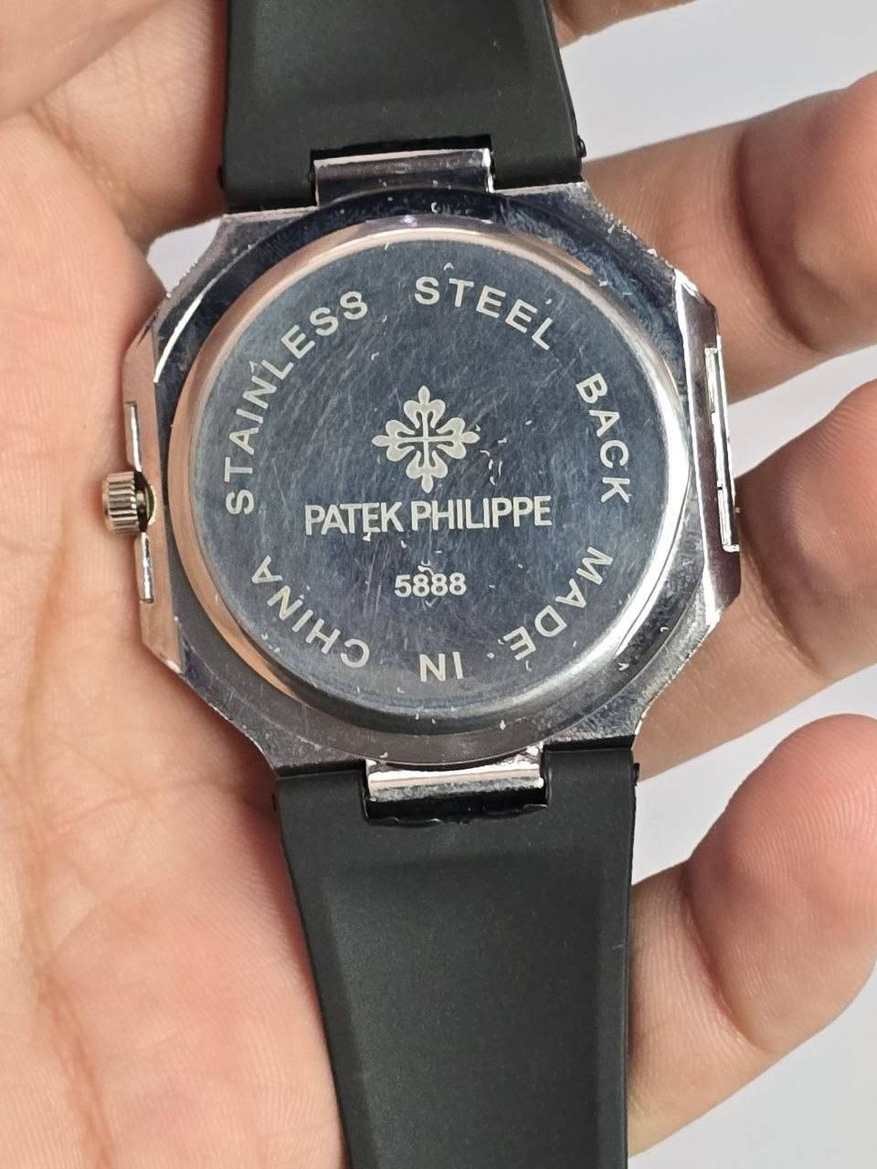 باتك فلبPatek Philippe رياضي
تحفه فنيه تتخطى مفهوم الوقت
لمحبي رياضي 
مكينة كوارتز
الميناء ابيض مميزة
زجاج معدني مقاوم للخدش
الهيكل مصنوع من الاستانلس ستيل روز كولد
مختمة من كل مكان
سير ربل كوالتي حلو

السعر :- 10  الف ع اول تم
للحجز والاستفسار يرجى الاعتماد خاص


**إذا كنت صاحب هذا الإعلان وتريد حذفه لأي سبب، رجاءا أرسل رسالة إلى الدعم الفني**