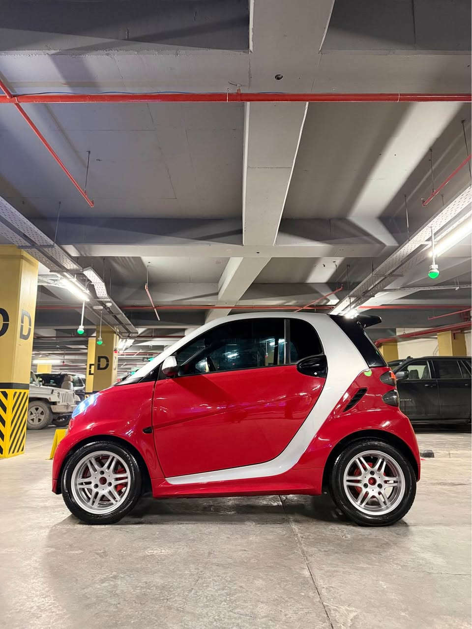 Mercedes smart
مرسيدس سمارت 
شكل كامل داخل و خارج 2015
ماشي ٦٠ الف 
سيارة حيل نضيف ماكو هيج نضافة 
فول فول مواصفات
بانوراما - اوتو ستوب - ECO - داخل احمر - دبل كيج برابوس - ويل برابوس تو سايز - بكلايت بلاك - جام كهرباء - تبريد - شاشة ايباد 
سنوية و هزة و فحص و رقم جديد
مينراد دنار مصرف
محرك كير تبريد بشرط ممفتوح برغي
سعر: 78 
***********📞 أربيل, العراق

