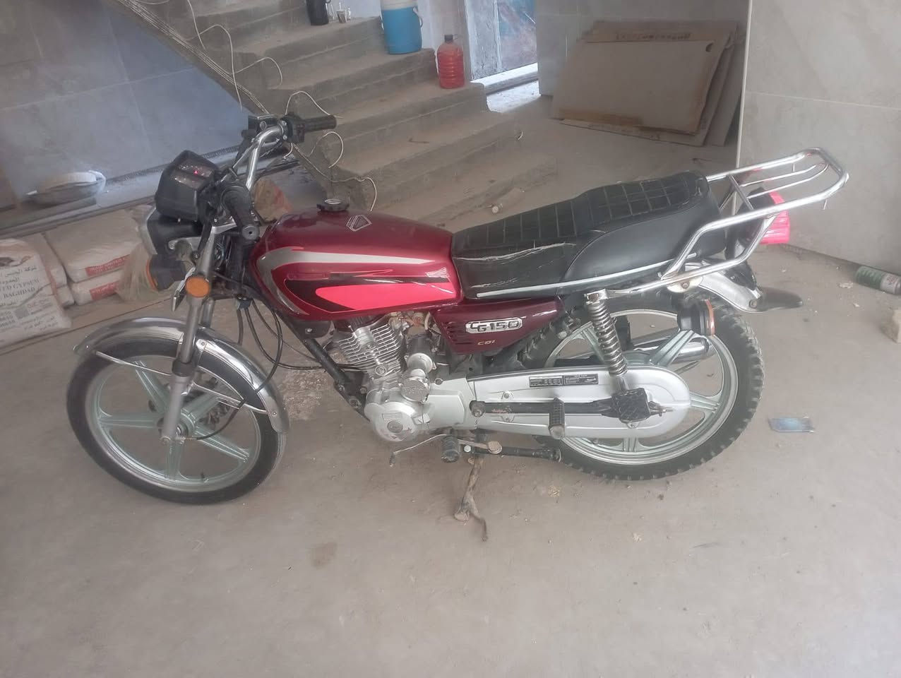 سلام عليكم سيفان موديل 21 اوراق كامله درجة جاهزه كل نقص مابيه كله شغال
مكاني حله شارع 80 
السعر 525
رقمي ***********
