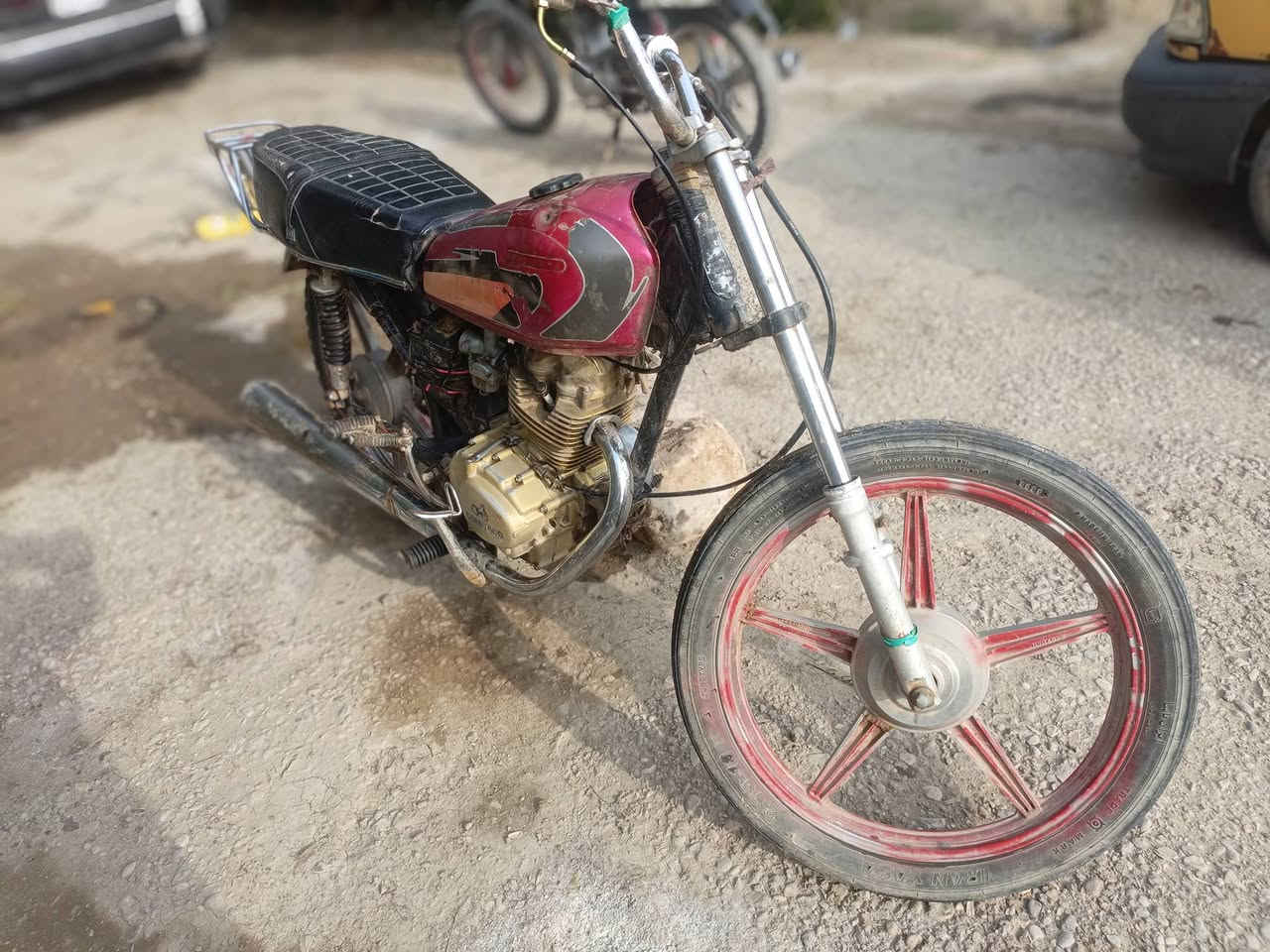 تايكر موديل 20 مكينه خرسة تاير خلفي جديد السعر 190 مكاني الغالبيه ***********
