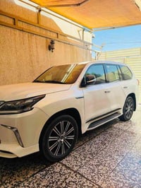 لكزز LX570 سوبر سبورت • ٢٠٢١ • ٣٥ الف كم