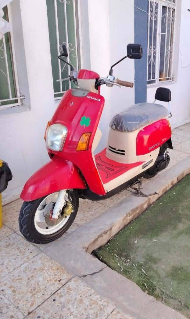 بوليس كابريتر الدراجة بلادي ختم واحد ما مفتوح بية برغي مكينة ناعمة الدراجة ما متعوبة شخوط بسيطة بالكفرات السعر 950 وبية مجال 
المو شراي لاا يخابر 
***********
